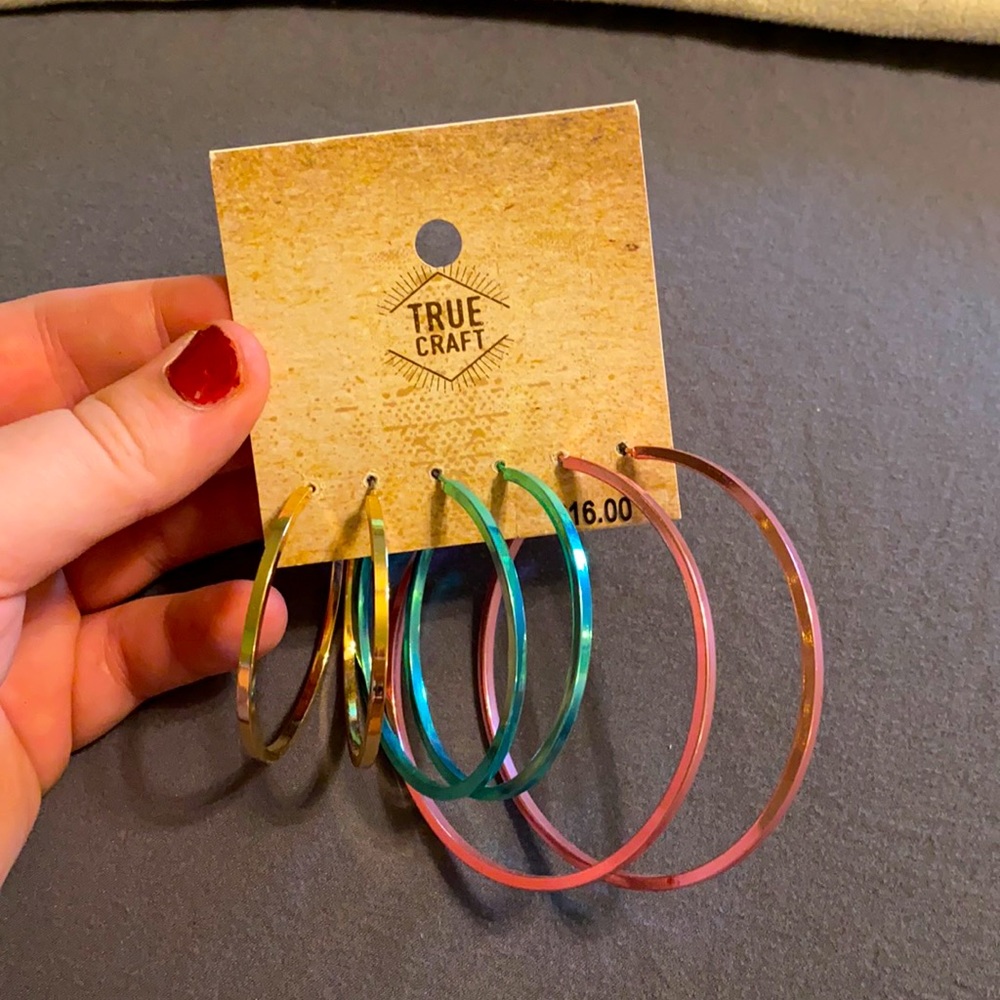 True Craft Hoop Earrings